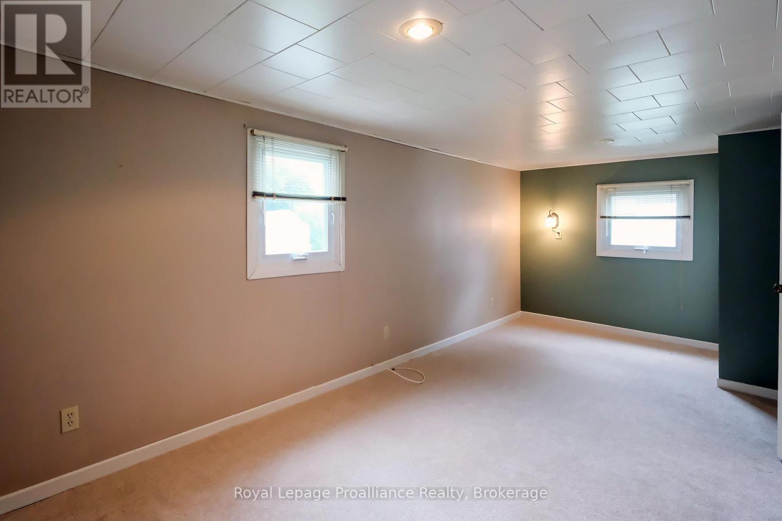 8 JUNIPER LANE - 24