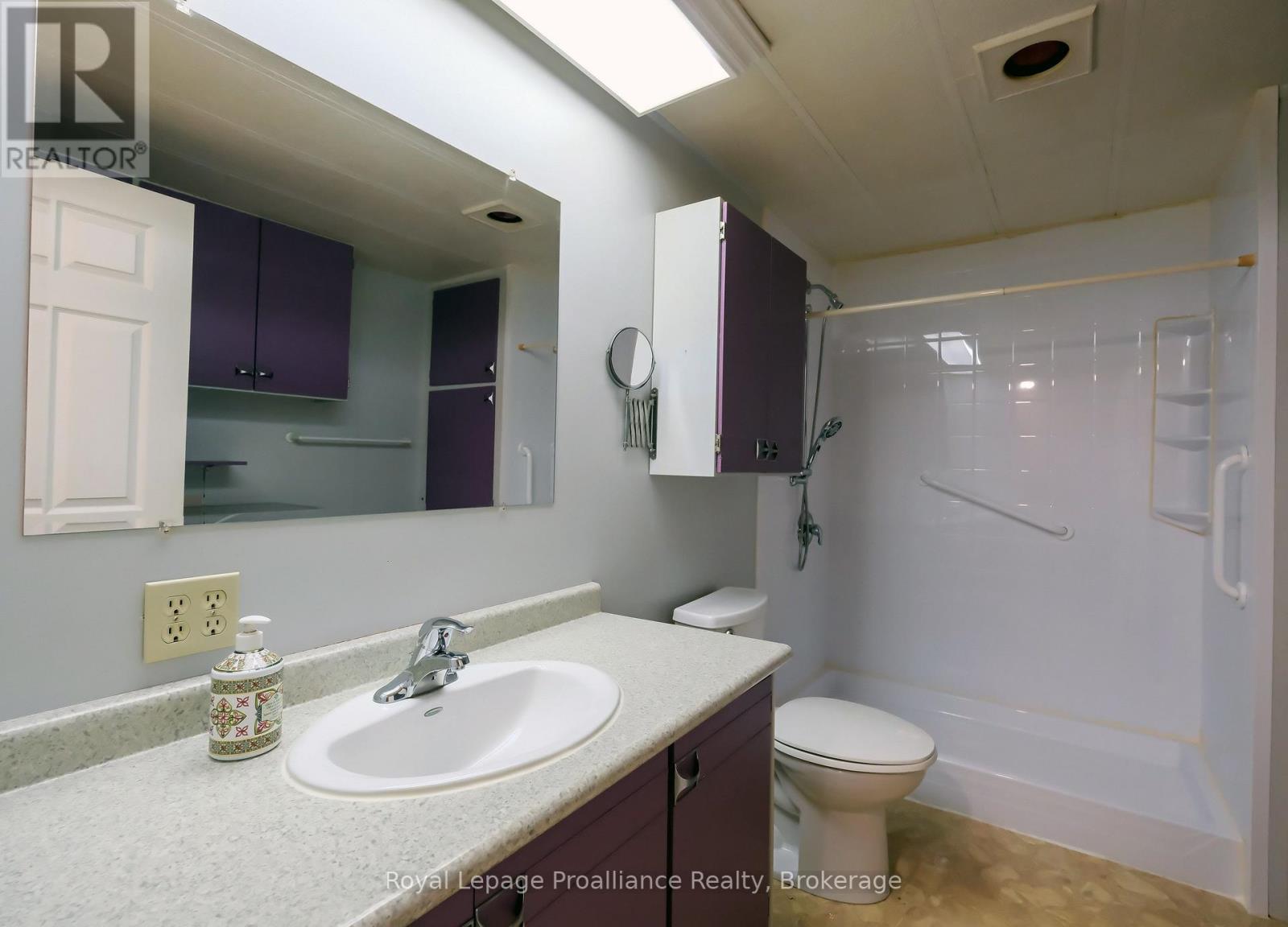 8 JUNIPER LANE - 28