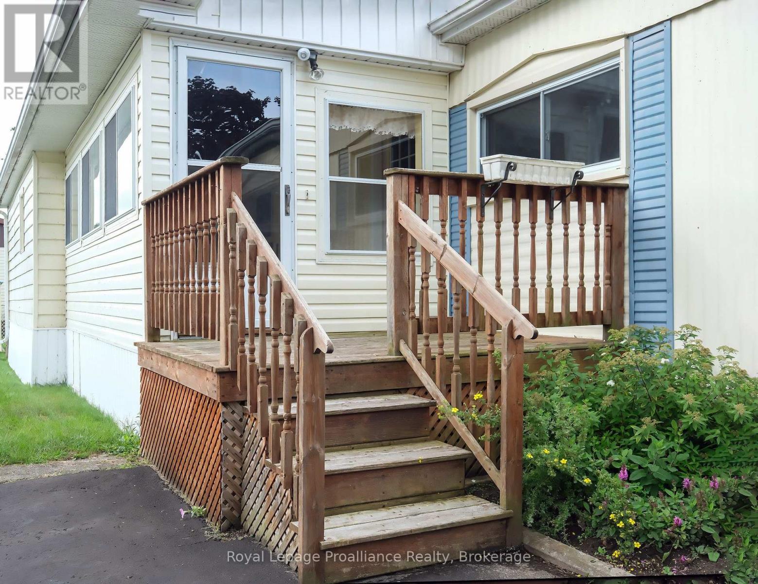 8 JUNIPER LANE - 3