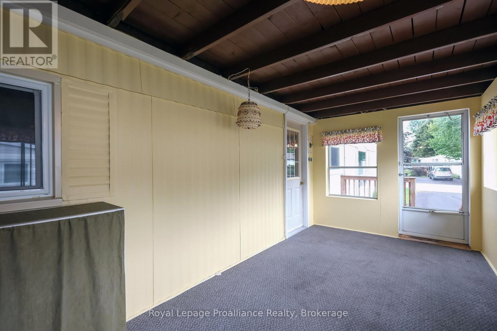 8 JUNIPER LANE - 31