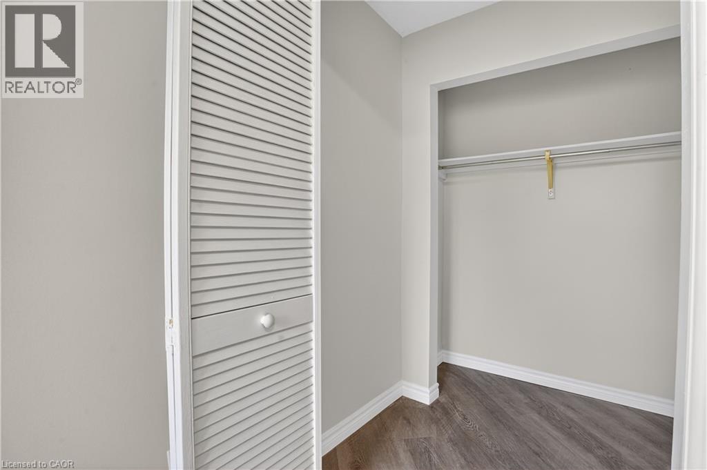 #66 60 ELMSDALE Drive - Image 17