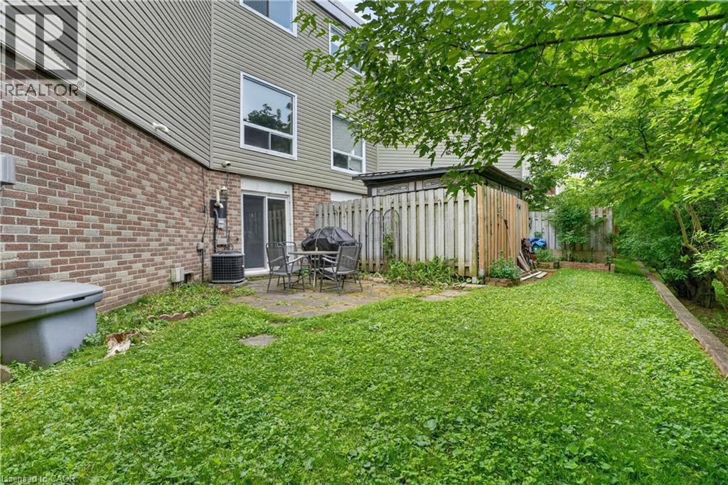 #66 60 ELMSDALE Drive - Image 24