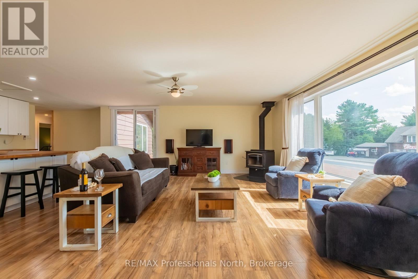 2831 60 HIGHWAY - Image 18