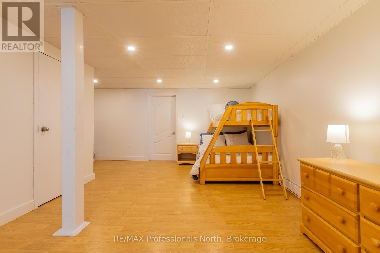 2831 60 HIGHWAY - Image 37