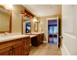 14084 Greencrest Drive, Surrey, BC V4P1L6 Photo 25