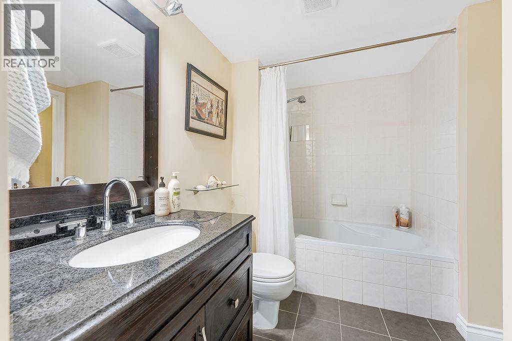 205 6860 RUMBLE STREET, Burnaby