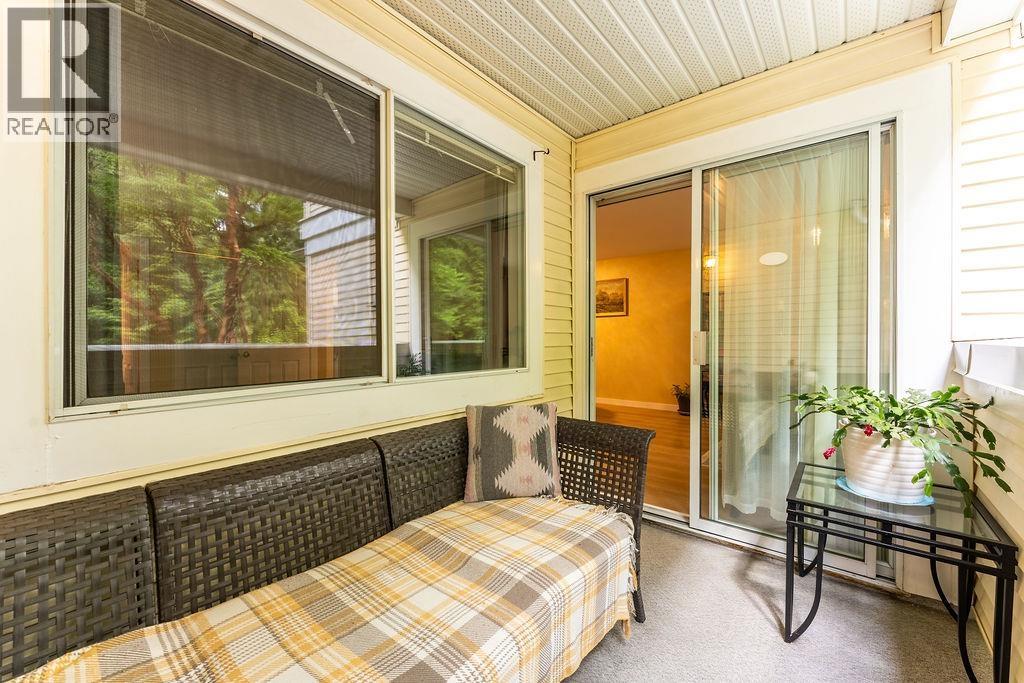 205 6860 RUMBLE STREET, Burnaby