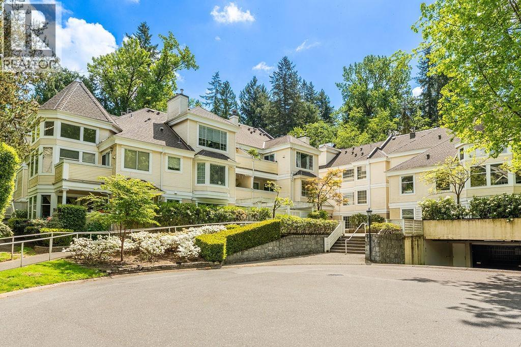 205 6860 RUMBLE STREET, Burnaby