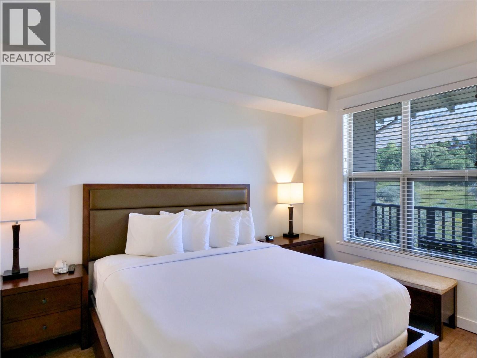 #334 4200 LAKESHORE Drive - 18