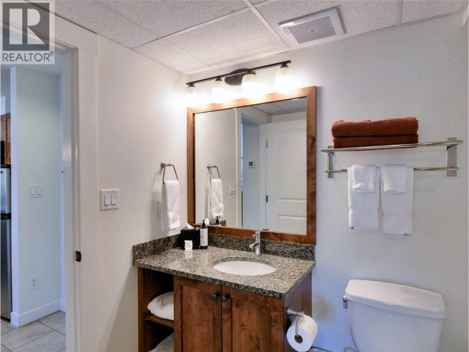 #334 4200 LAKESHORE Drive - Image 20