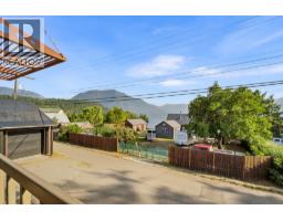 218a Broadway Street W, Nakusp, BC V0G1R0 Photo 27