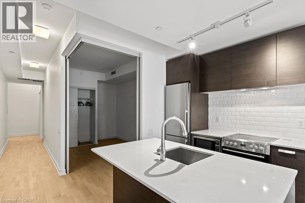 #206 57 ST JOSEPH Street - 17