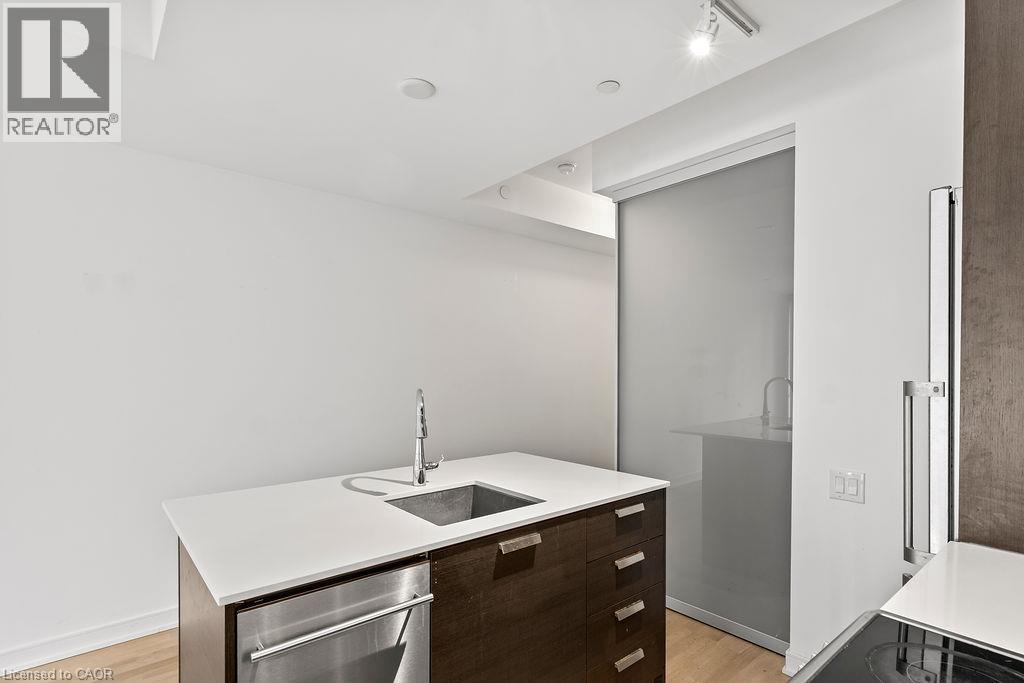 #206 57 ST JOSEPH Street - 19