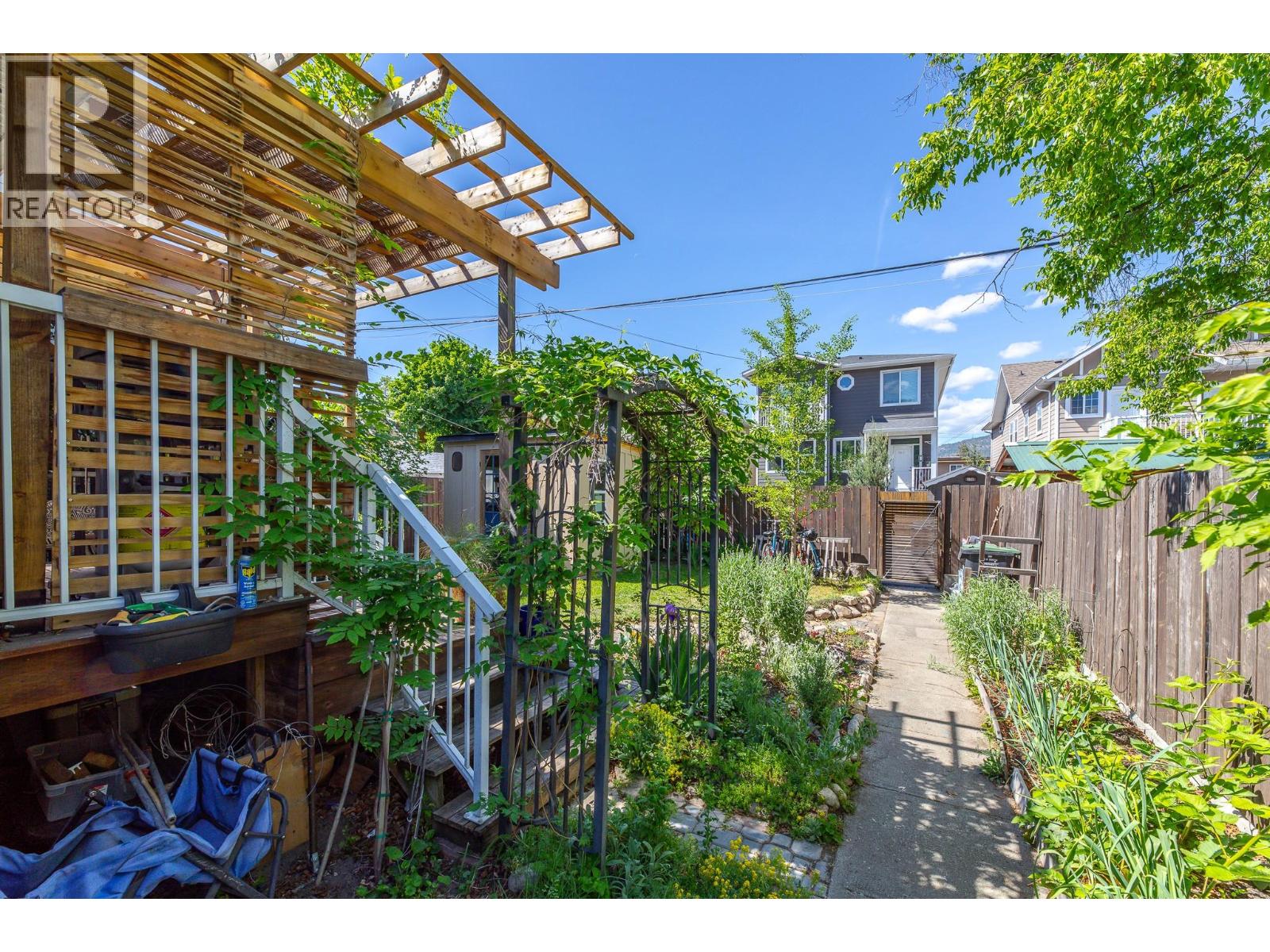 509 Papineau Street - 27