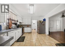 Full bathroom - 10319 42 Avenue, Osoyoos, BC V0H1V4 Photo 12