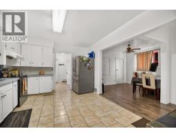 Full bathroom - 10319 42 Avenue, Osoyoos, BC V0H1V4 Photo 11