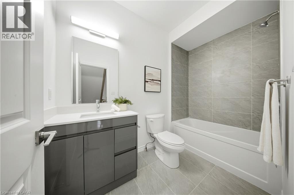 #12 2 SLESSOR Boulevard - Image 21