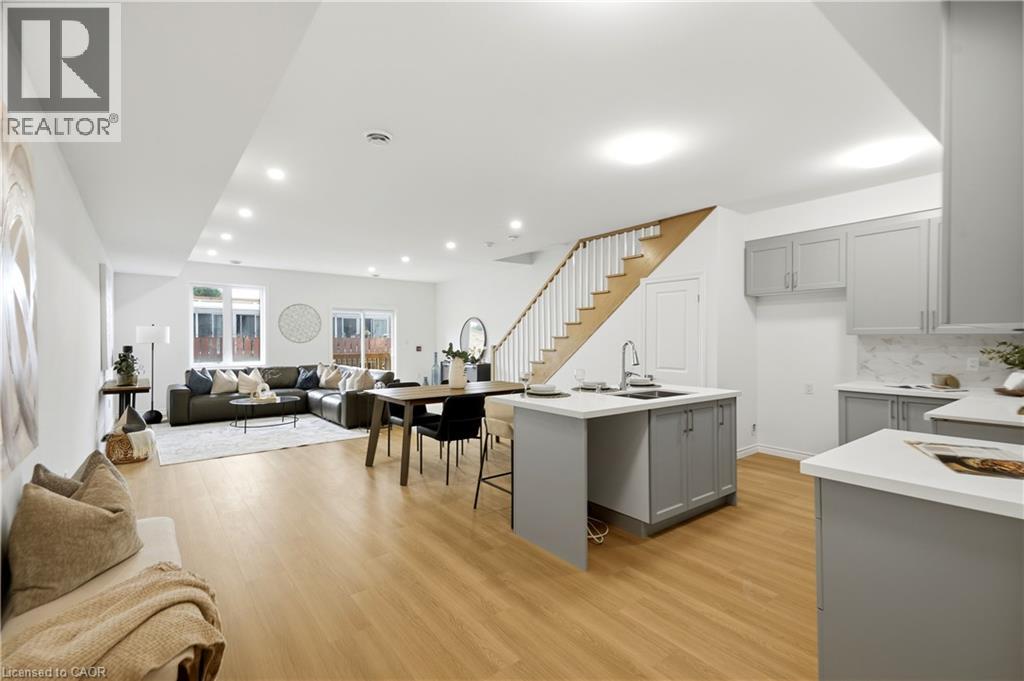 #12 2 SLESSOR Boulevard - Image 8