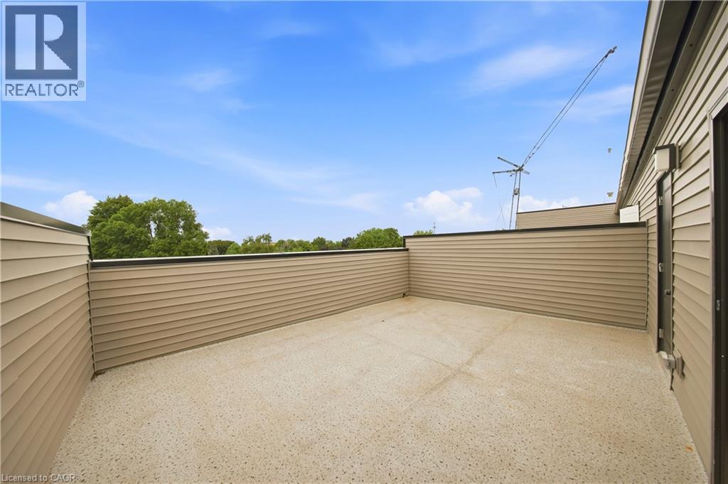 #12 2 SLESSOR Boulevard - Image 34