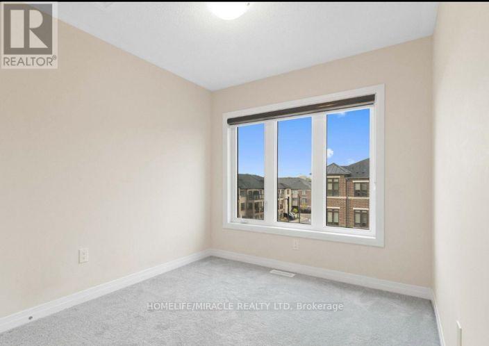 #109 585 COLBORNE STREET E - Image 22