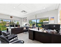 212 8322 130 Street, Surrey, BC V3W8J9 Photo 8