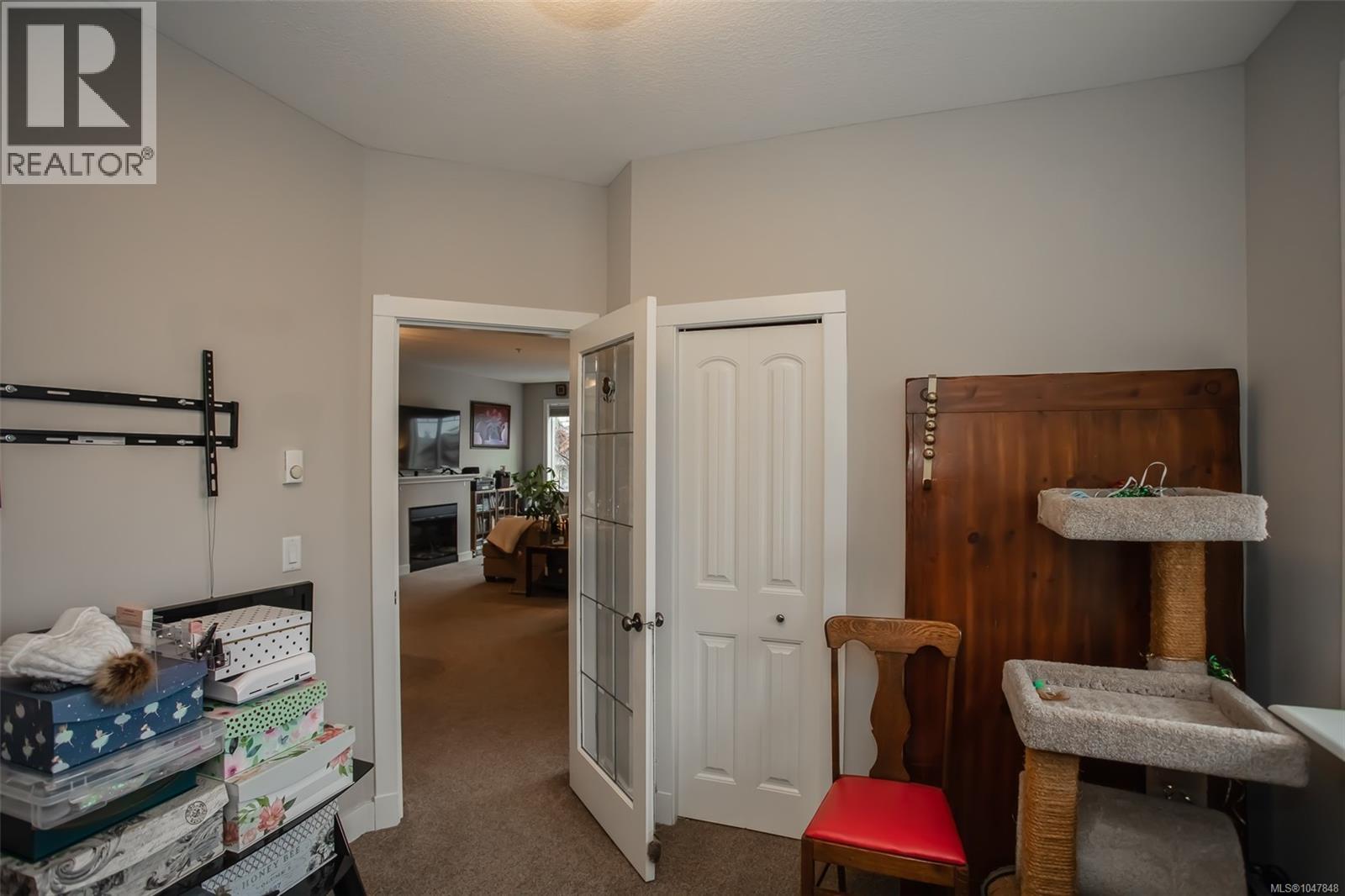 6033 Leah Lane - 12
