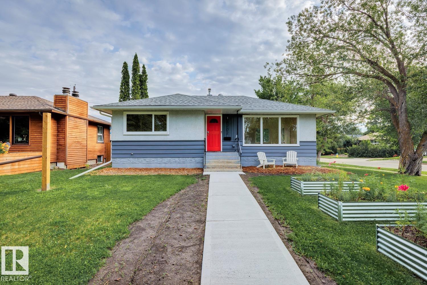 8202 93A Av NW NW photo 2 — MLS® E4501639