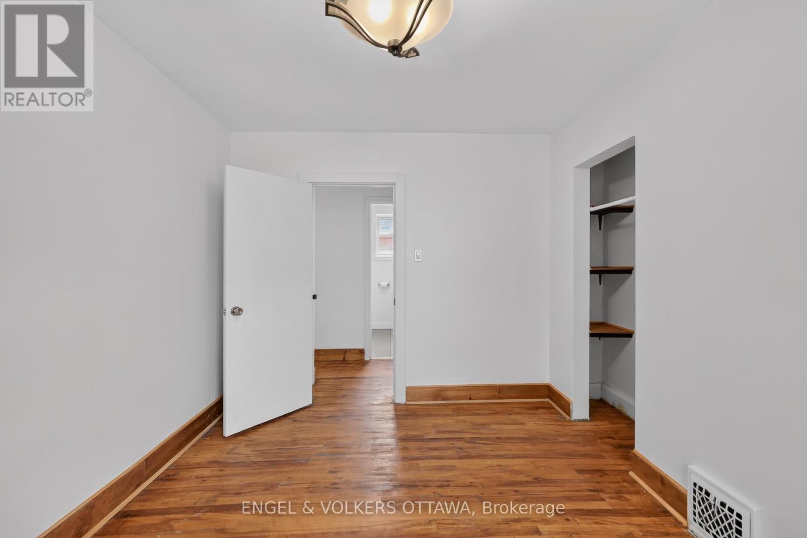 267 GRANVILLE STREET - Image 13