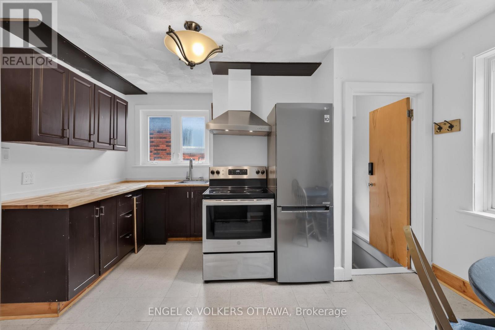 267 GRANVILLE STREET - 2