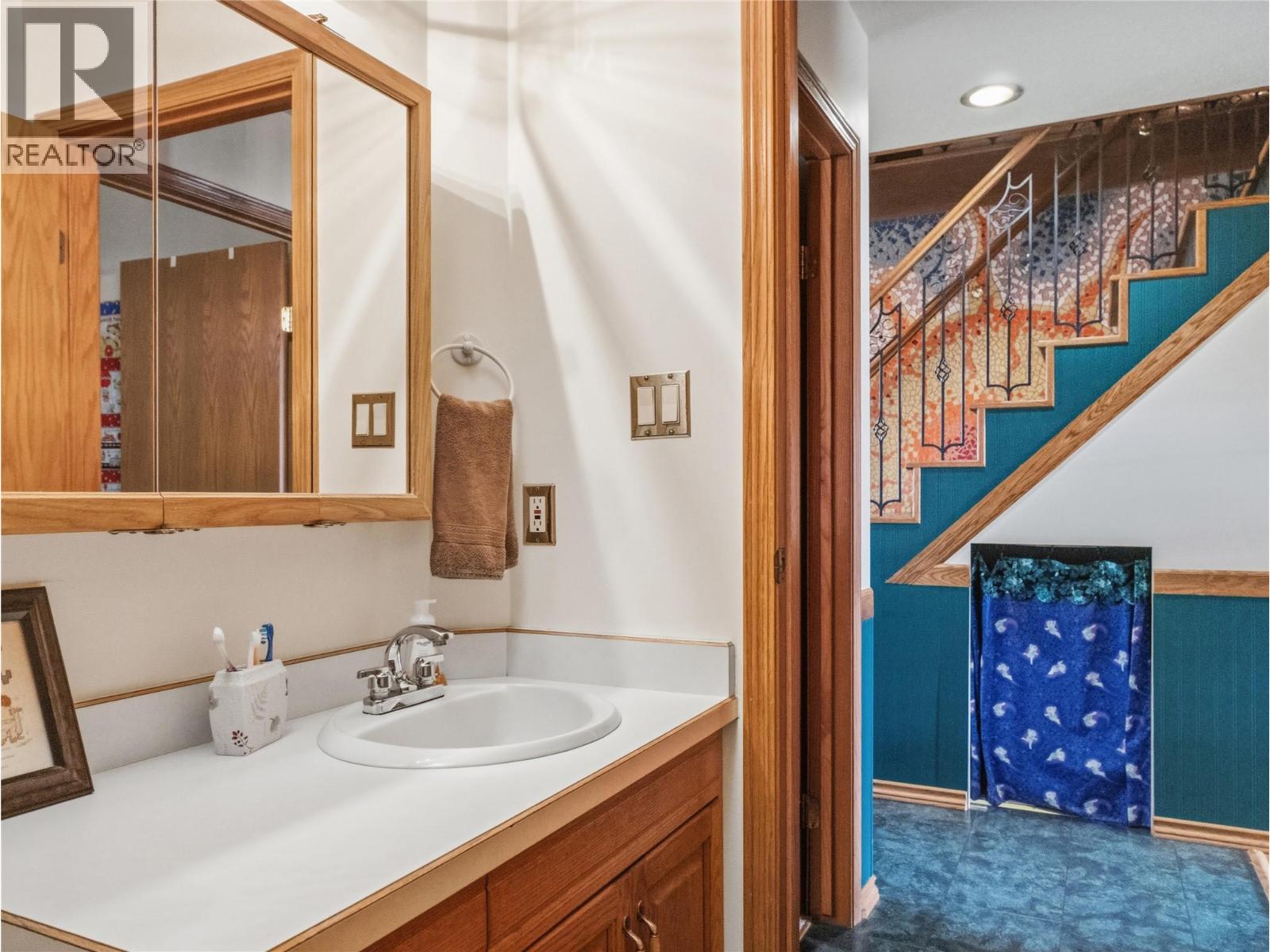4707 51 Street - Image 36