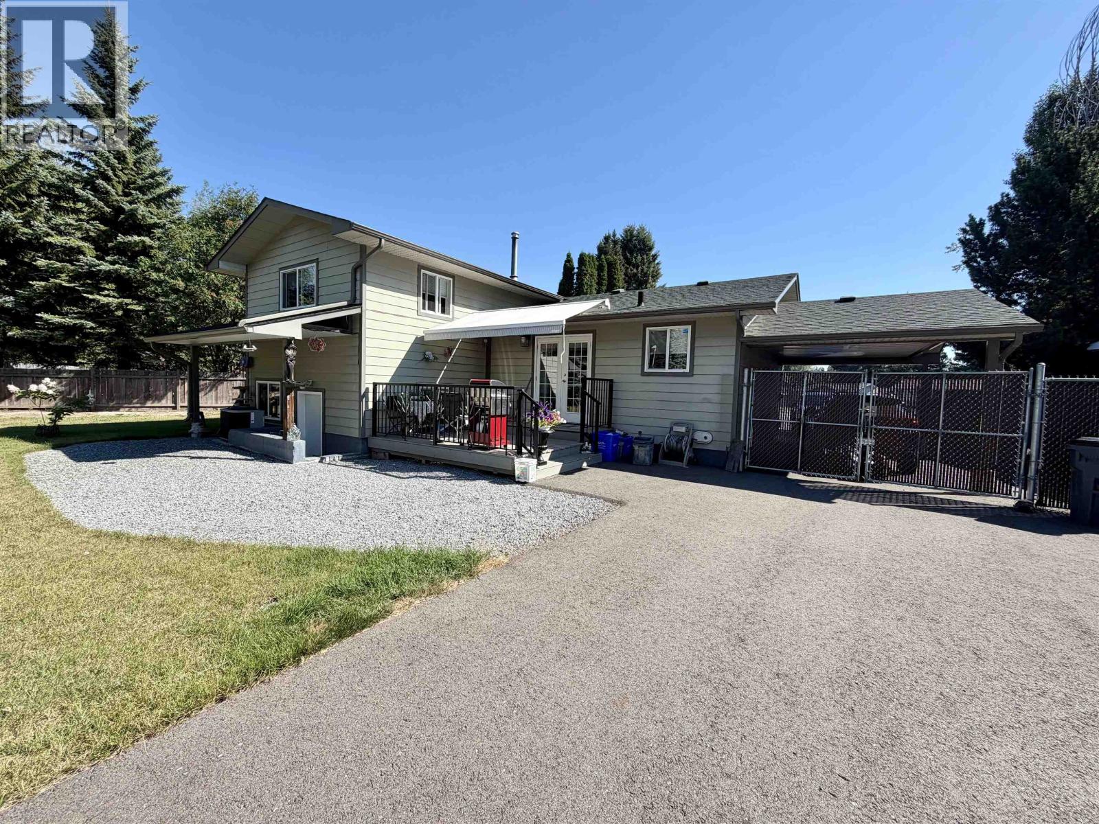 Photo 25 of 29 — 2926 MCGILL PLACE · Prince George, BC