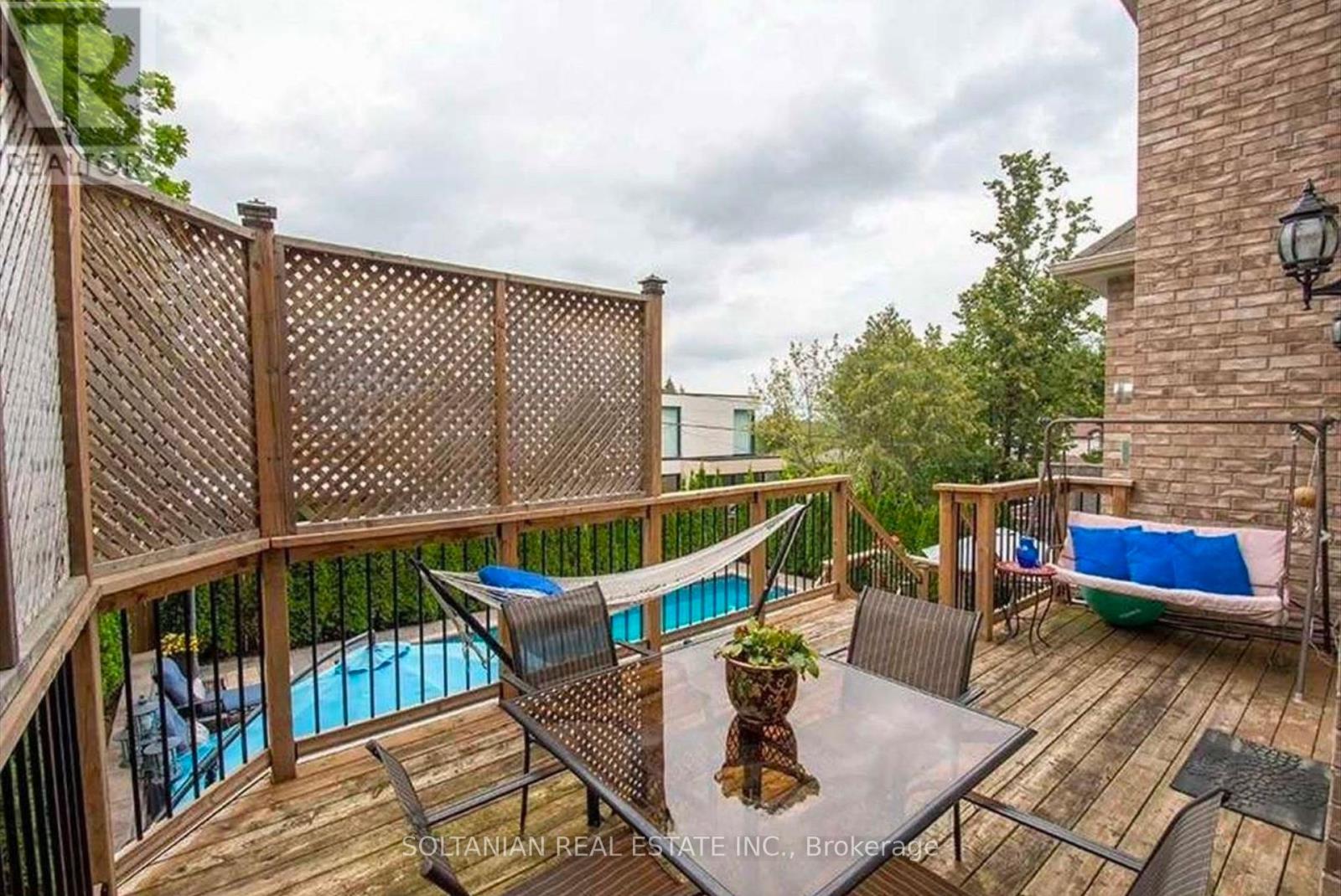90 GRANDVIEW AVENUE - Image 21