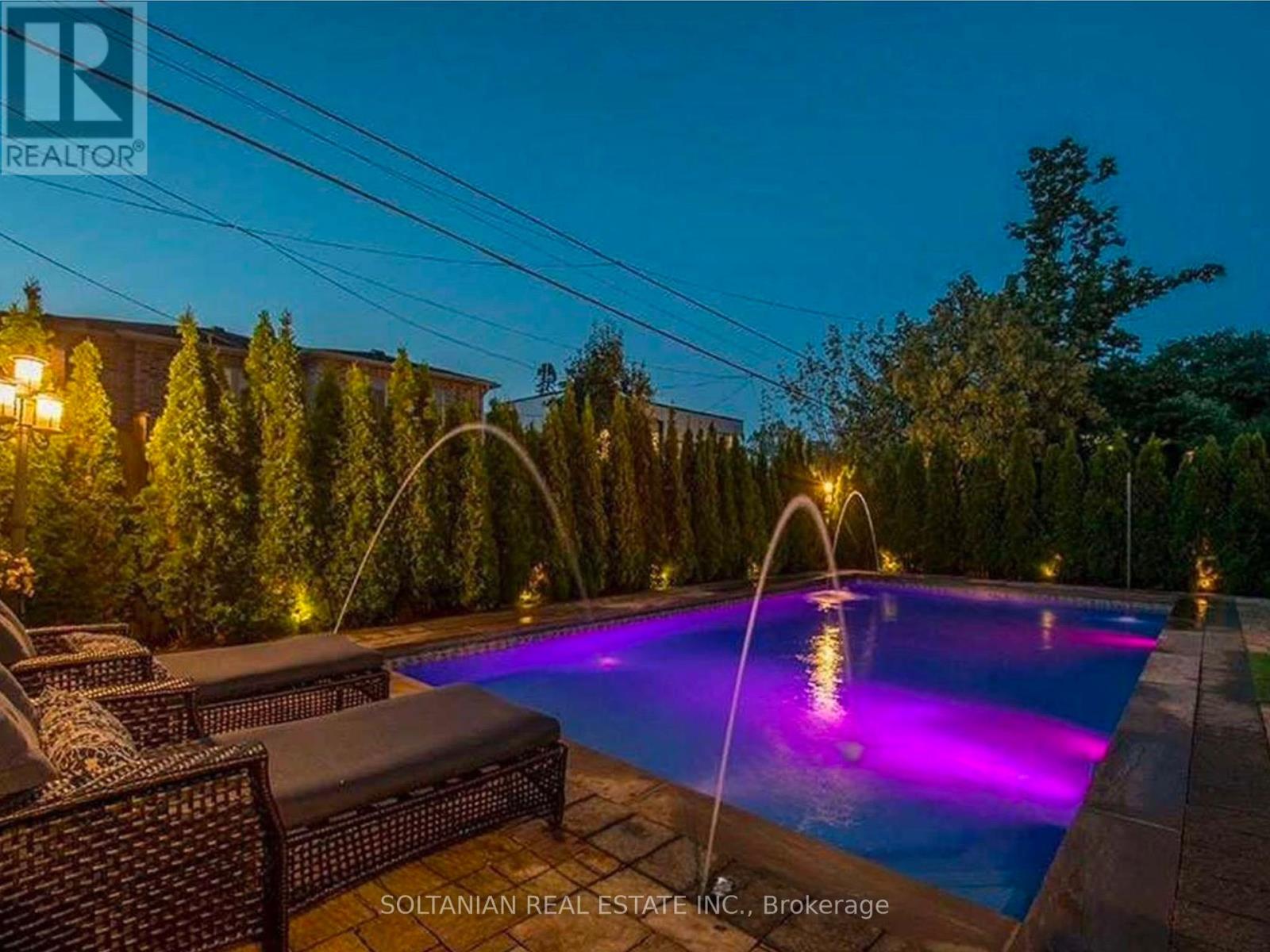 90 GRANDVIEW AVENUE - Image 24