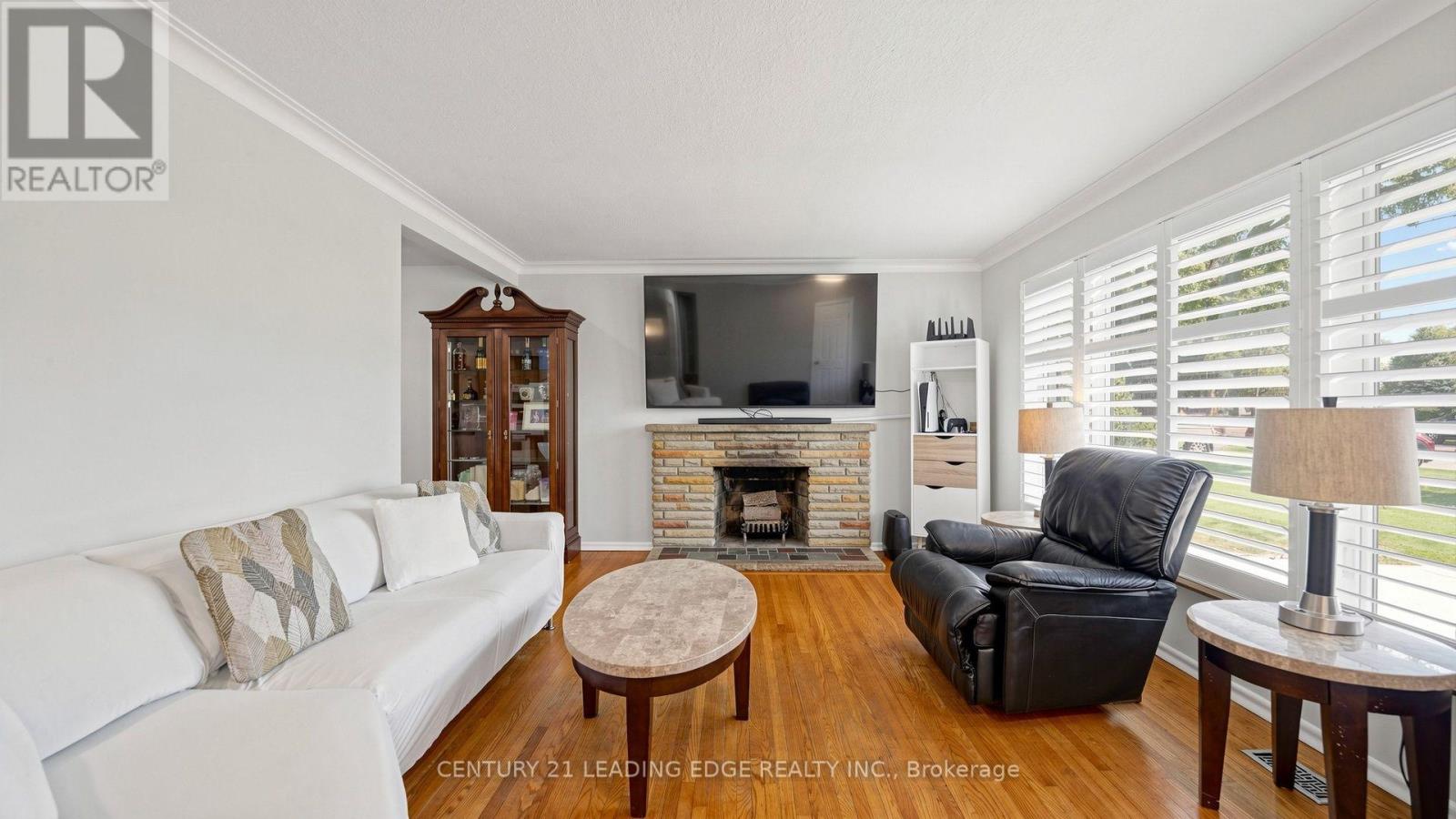 14 WINLAW PLACE - 6