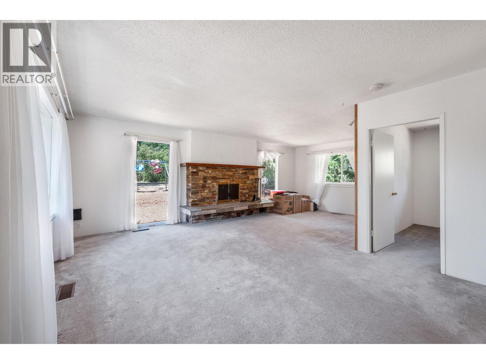 506 Browne Road - 11
