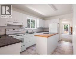 4pc Ensuite bath - 506 Browne Road, Vernon, BC V1T7M1 Photo 7