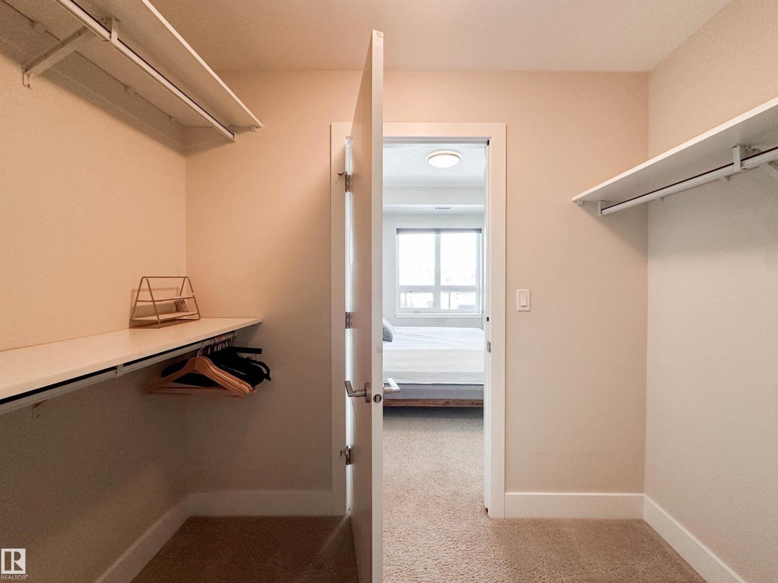 #718 200 BELLEROSE DR - 24