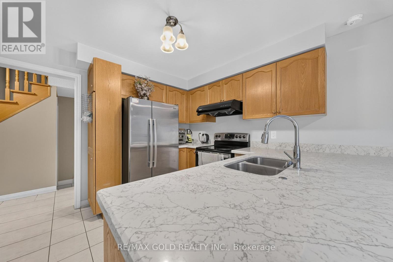 142 PRESSED BRICK DRIVE - Image 10