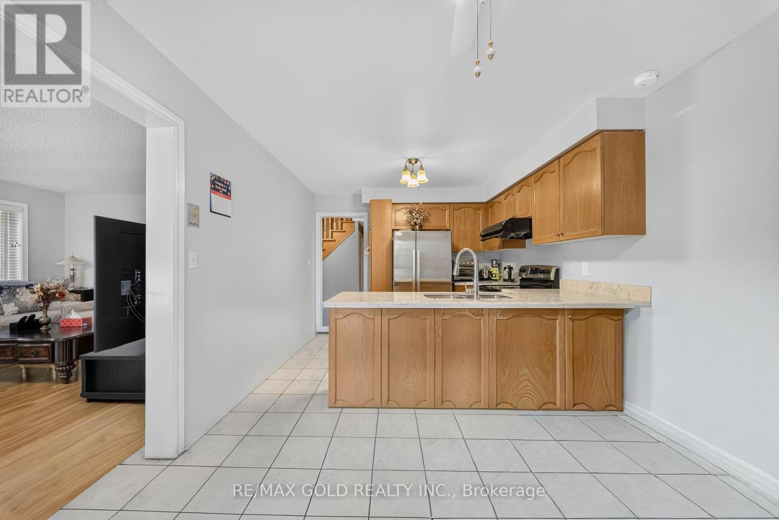 142 PRESSED BRICK DRIVE - Image 12
