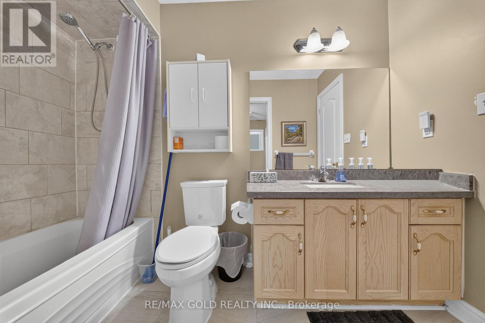 142 PRESSED BRICK DRIVE - Image 20
