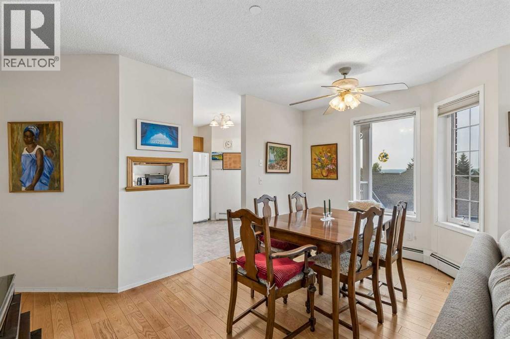1203, 1203 Sienna Park Green SW, Signal Hill, Calgary photo 5