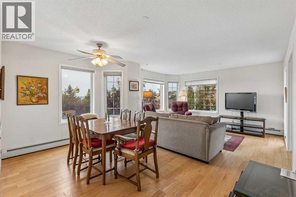 1203, 1203 Sienna Park Green SW, Signal Hill, Calgary photo 4