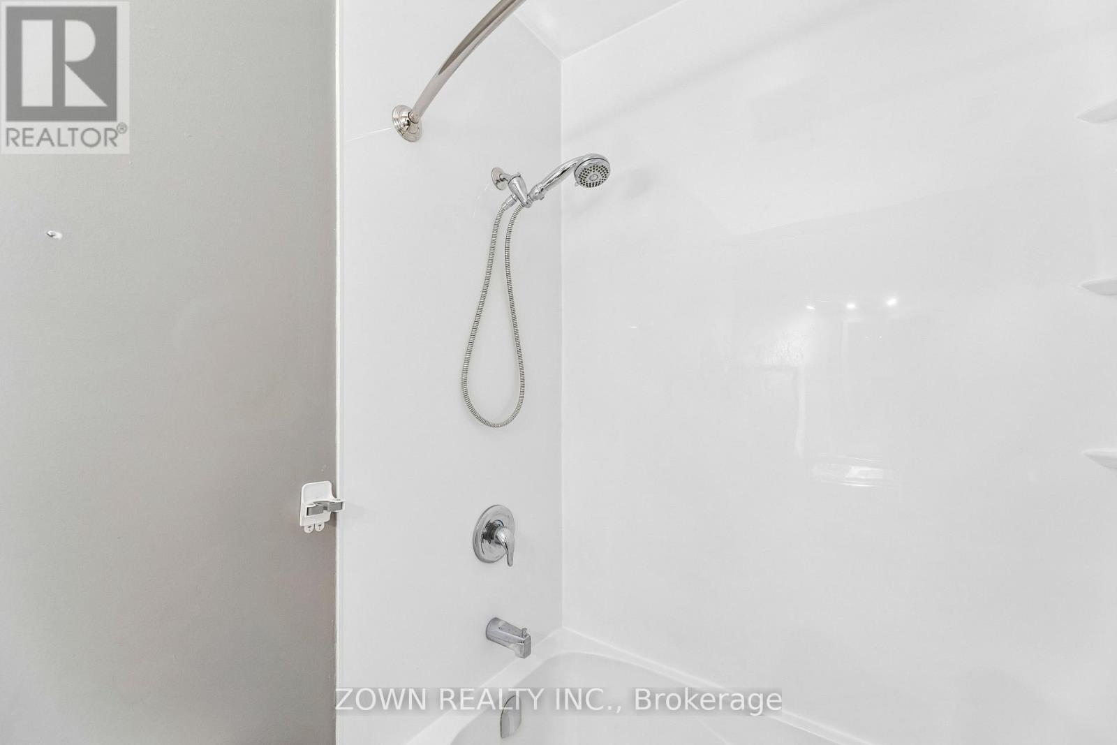 #2205 389 DUNDAS STREET - Image 10