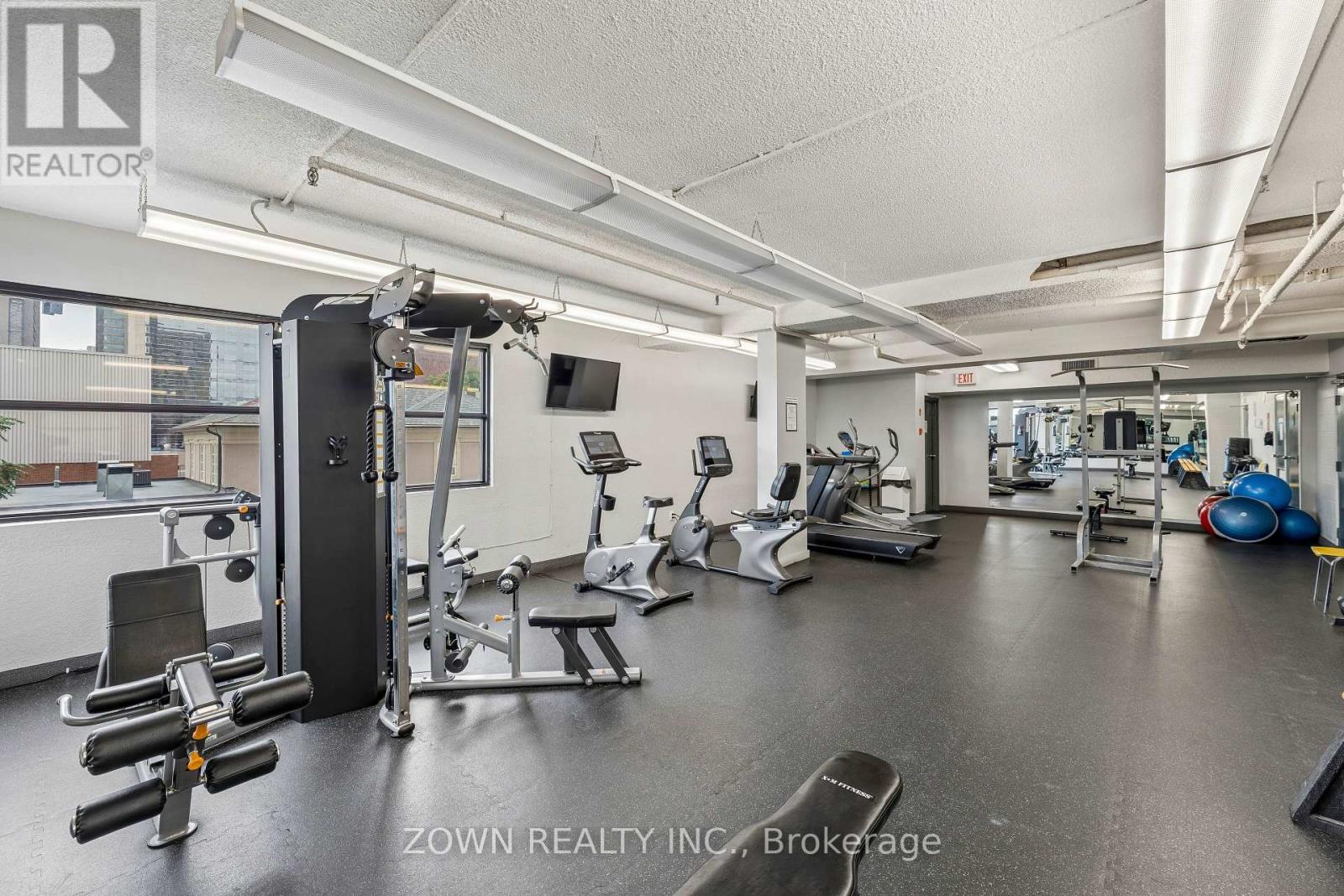 #2205 389 DUNDAS STREET - Image 17