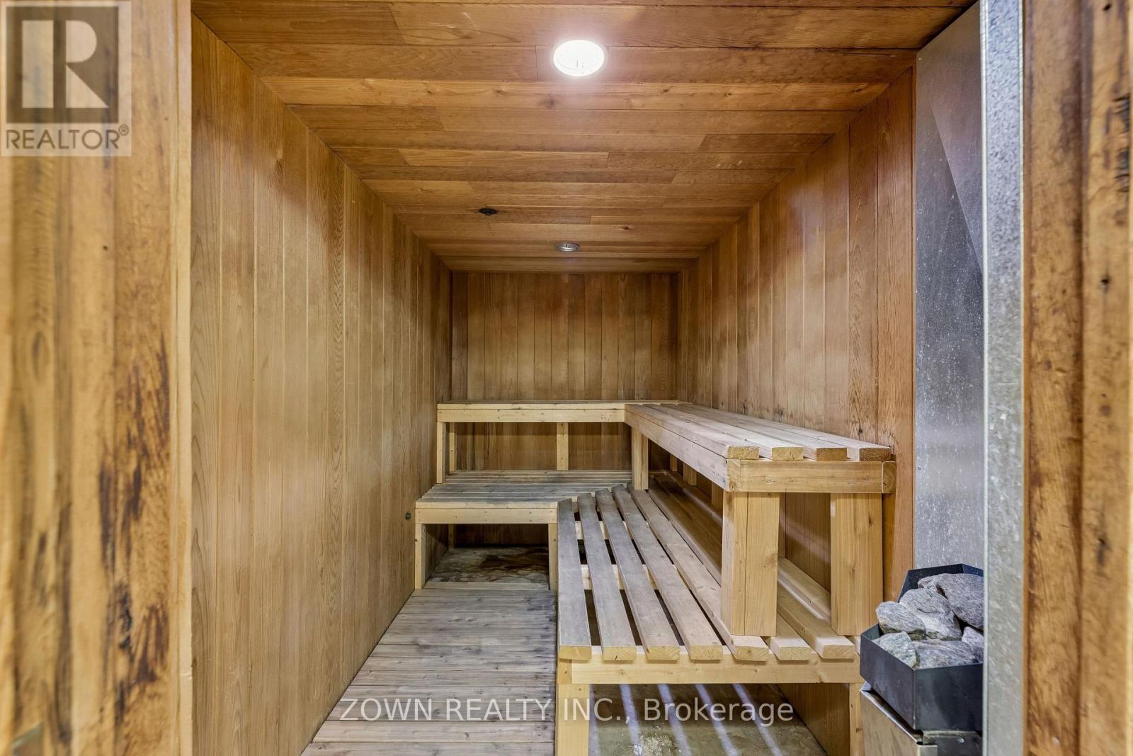#2205 389 DUNDAS STREET - Image 18