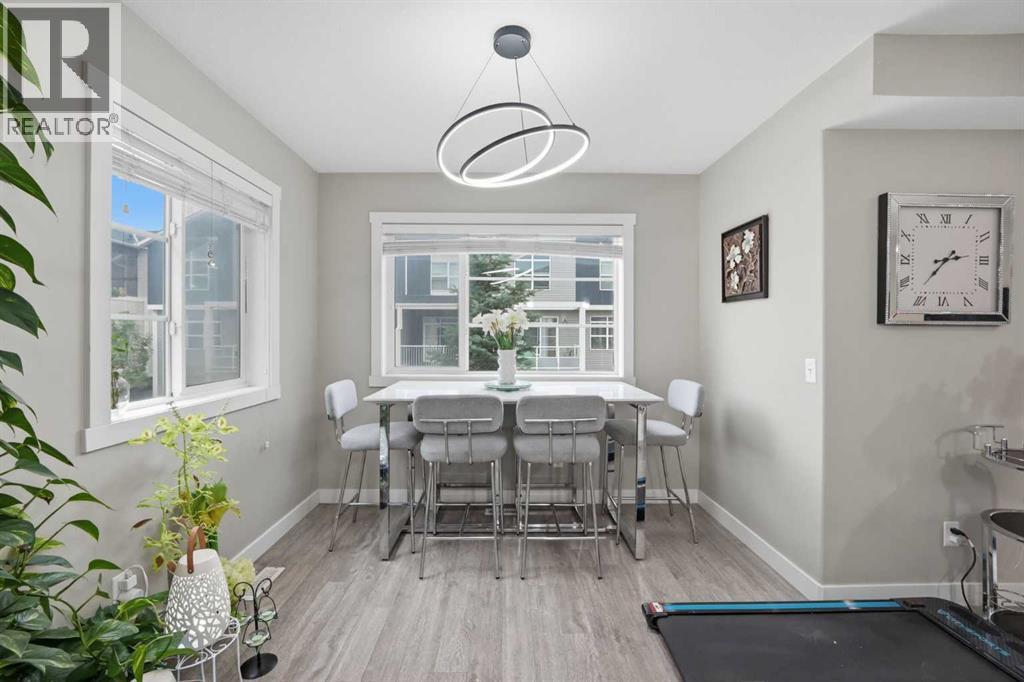427 Redstone View NE - 2