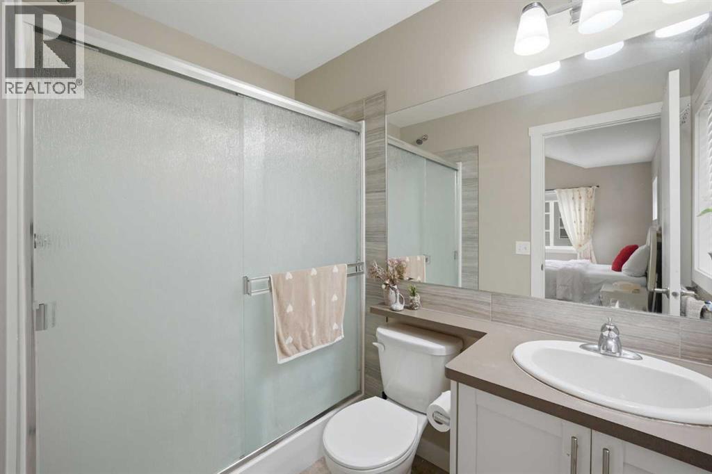 427 Redstone View NE - 41