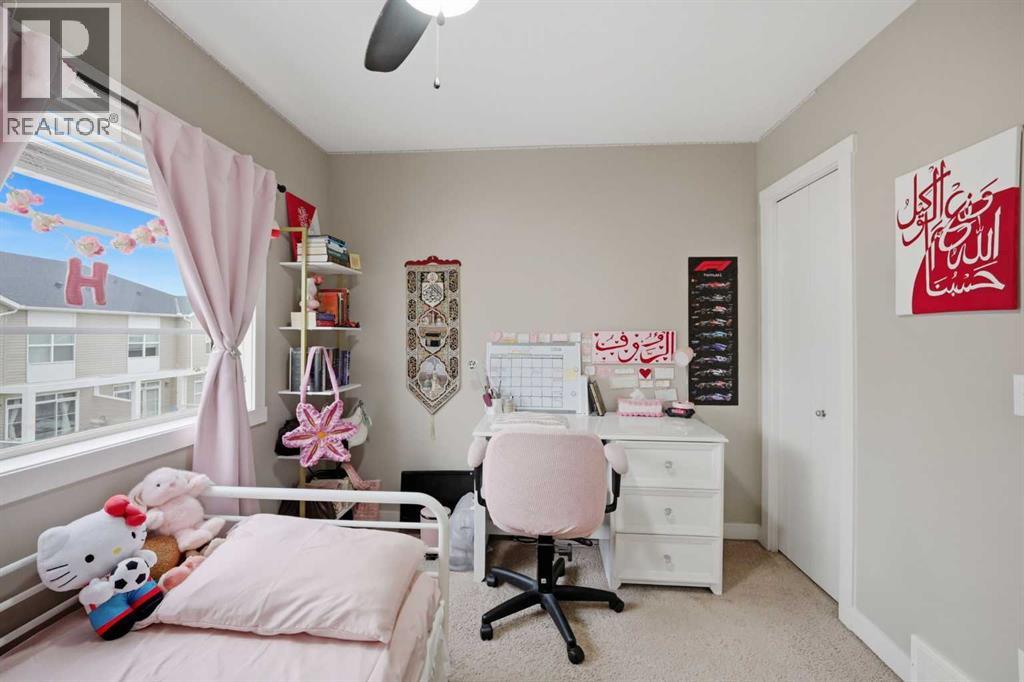 427 Redstone View NE - Image 36