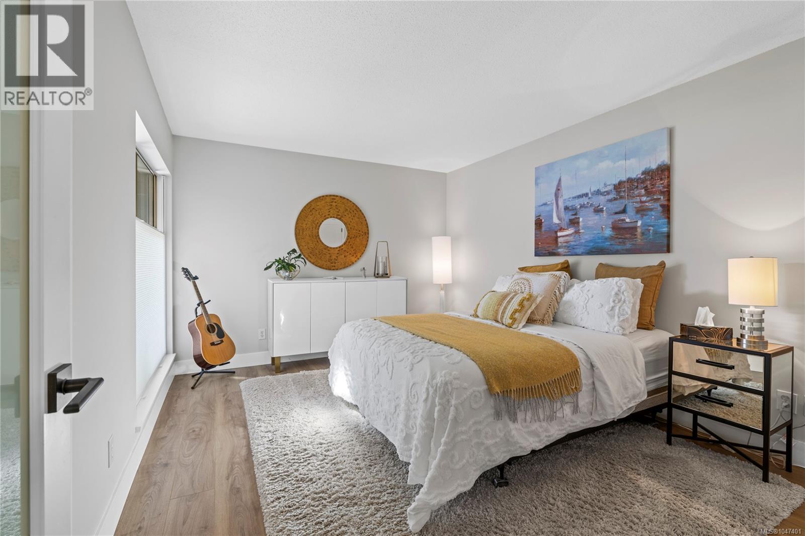 860 Lakes Blvd - 21