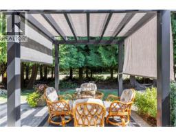 860 Lakes Blvd, French Creek, BC V9P2P8 Photo 45